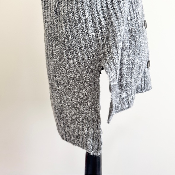 Vintage Abercrombie & Fitch Heather Grey Knit Cardigan – Size XS/S wool blend - Picture 3 of 3